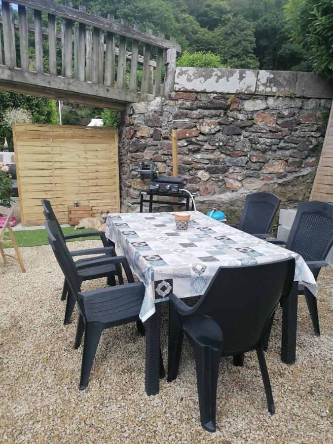 Moulin De Brezal Et Etang A 20 Minute De La Mer Plouneventer Exterior foto